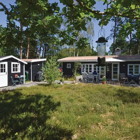 Nice In W/ Wifi And 3 Bedrooms Holiday home
